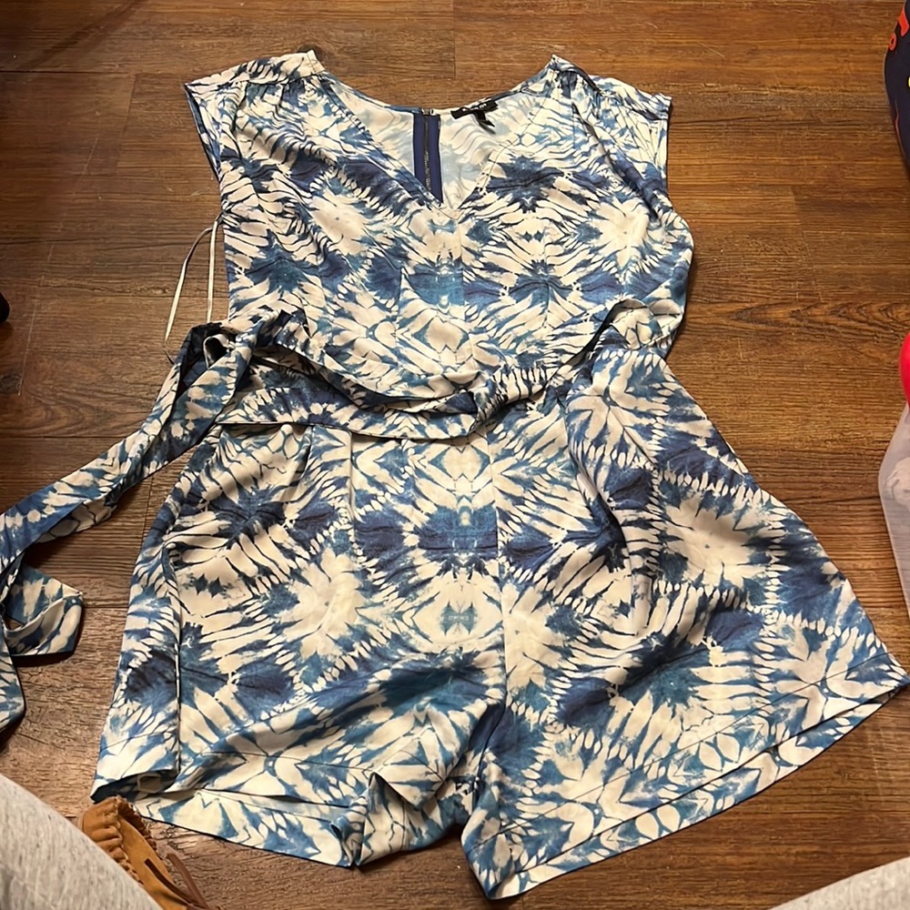 Tie dye romper - size M